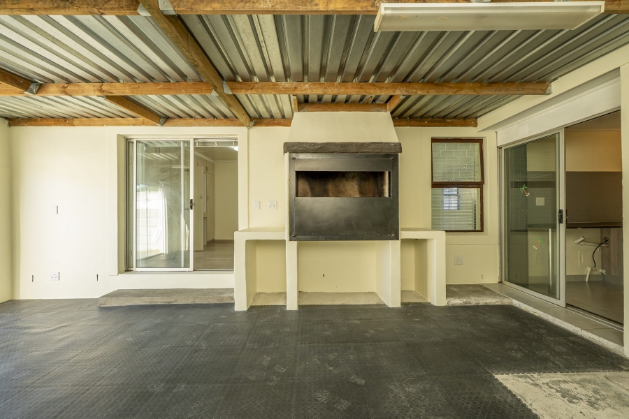 3 Bedroom Property for Sale in Protea Village Western Cape